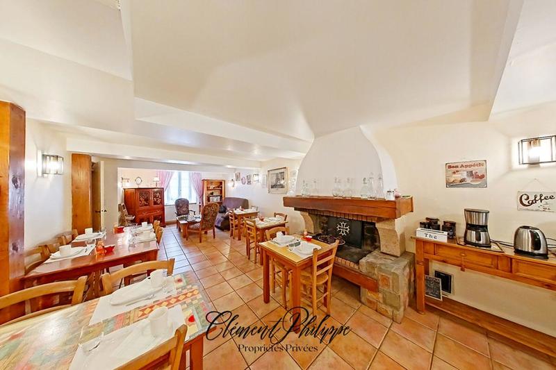 Maison - 177 m² - 6 pièces