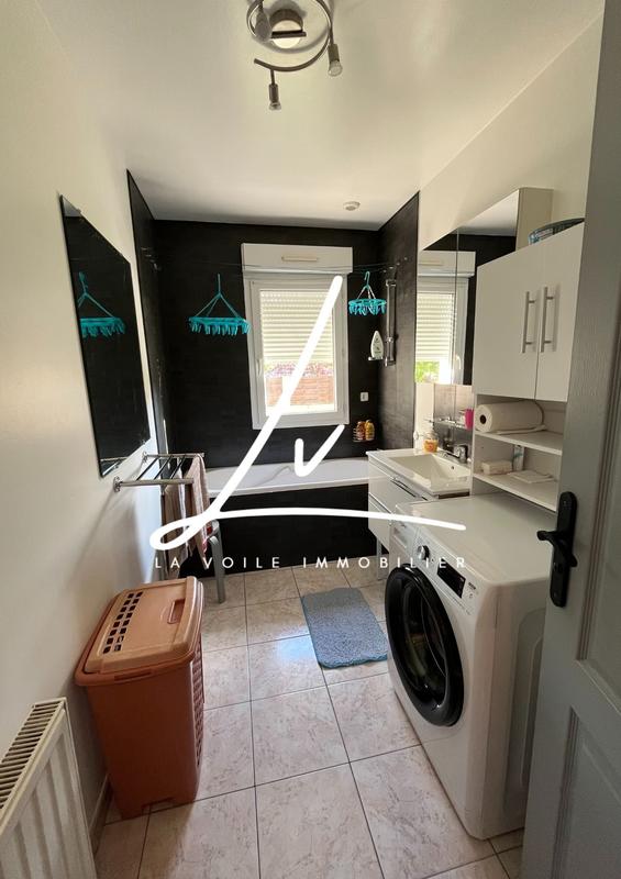 Maison - 177 m² - 7 pièces