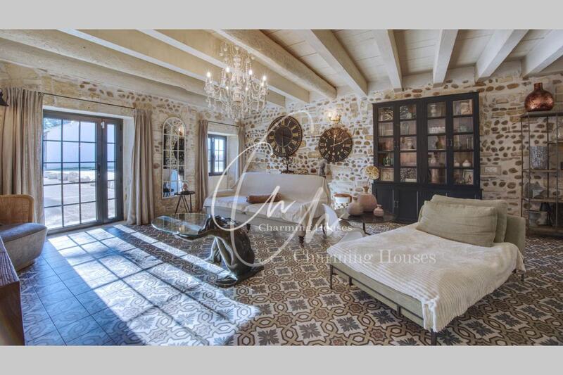 Propriété - 450 m² - 8 pièces