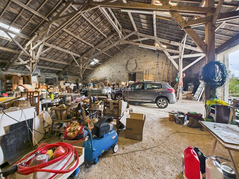 Maison - 669 m² - 18 pièces