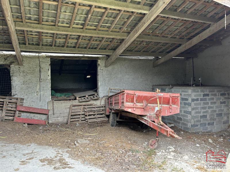 Maison ancienne - 186 m² - 8 pièces