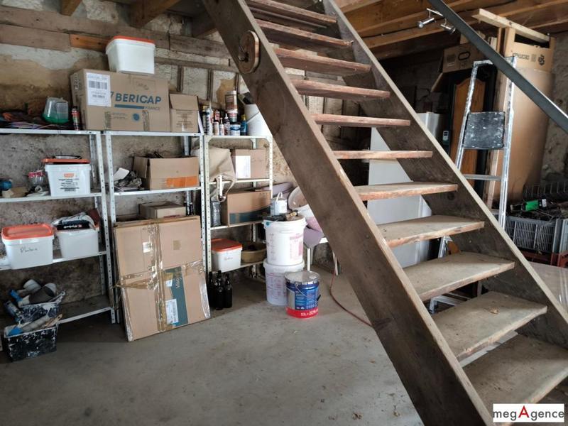 Propriété - 185 m² - 6 pièces