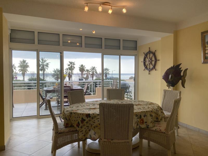 Villa - 243 m² - 9 pièces