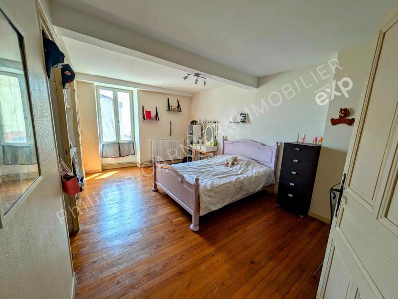 Maison - 180 m² - 7 pièces