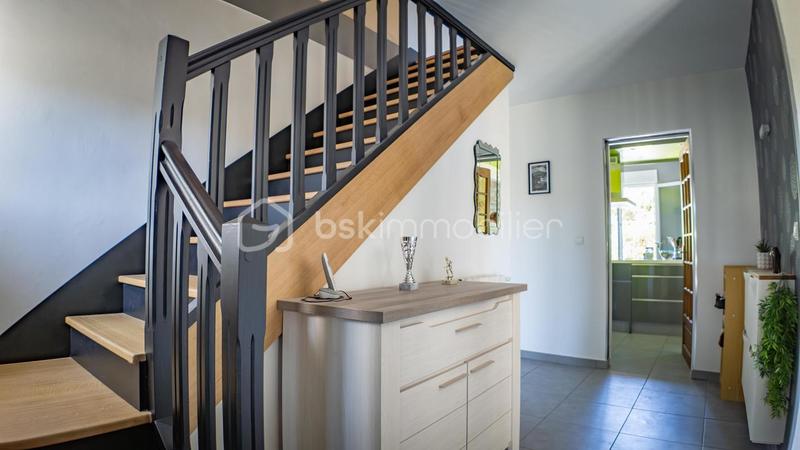 Maison traditionnelle - 149 m² - 6 pièces