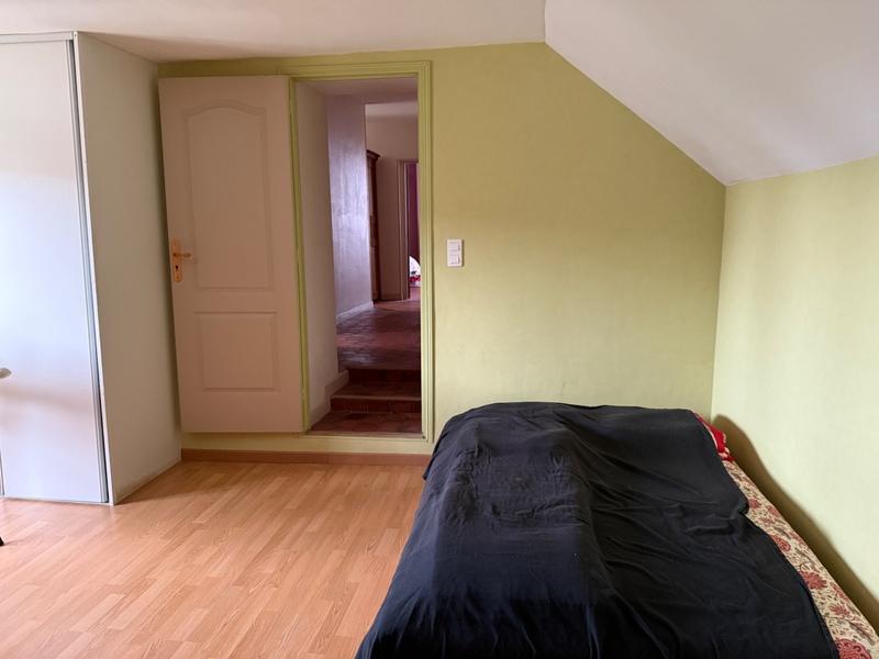 Maison - 220 m² - 8 pièces