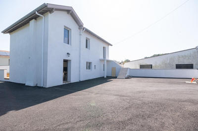 Appartement - 96 m² - 4 pièces