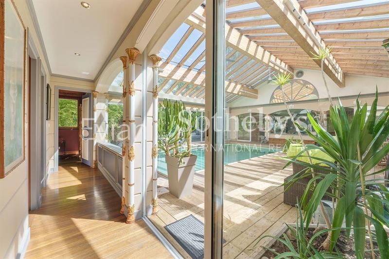 Maison - 306 m² - 6 pièces