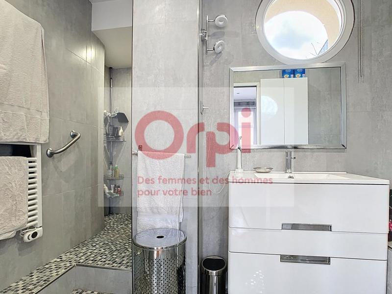 Maison - 194 m² - 5 pièces