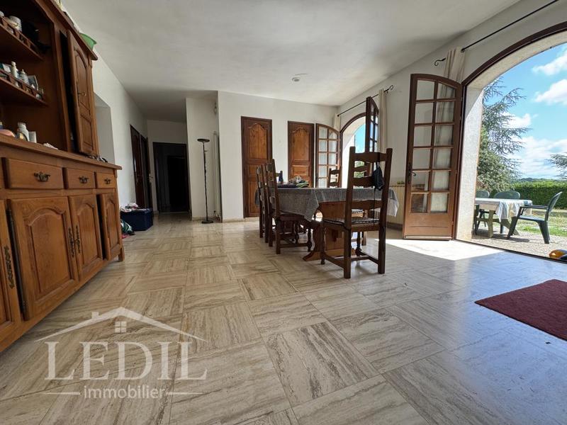 Maison - 186 m² - 6 pièces