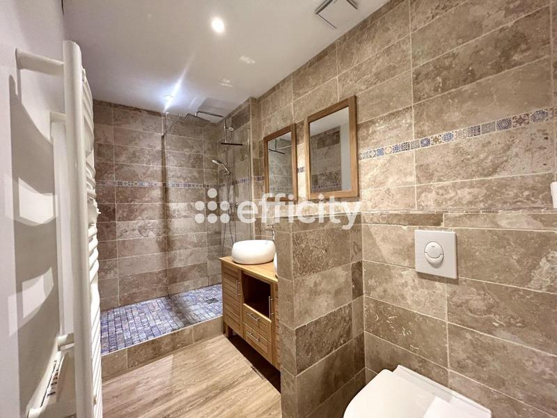 Maison - 143 m² - 7 pièces