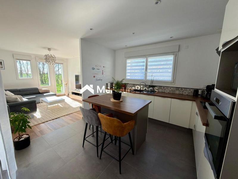 Pavillon - 121 m² - 6 pièces