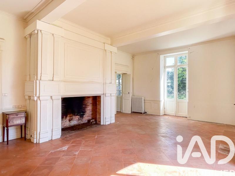 Maison - 330 m² - 10 pièces