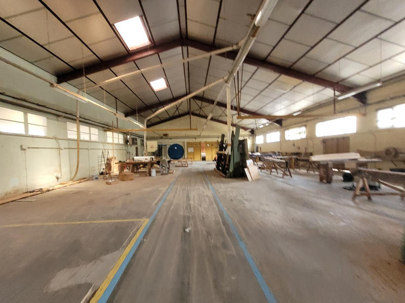 Local d'activité / Entrepôt - 1 459 m²