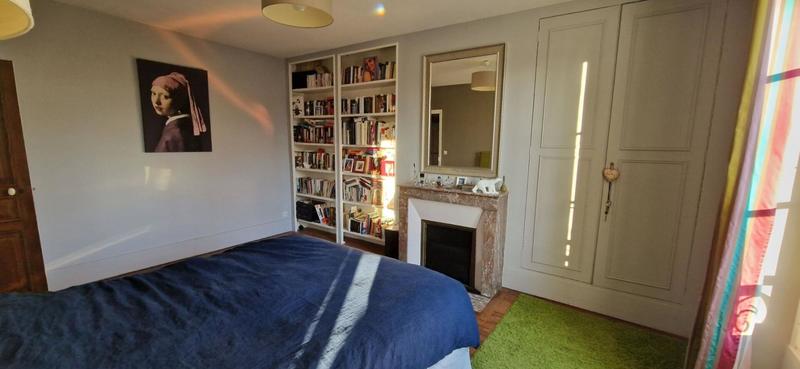 Maison - 232 m² - 9 pièces