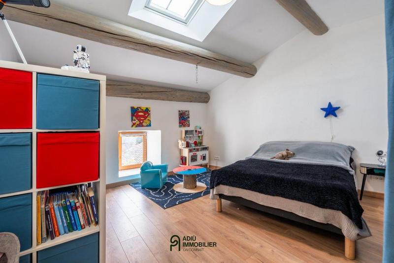 Maison de village - 262 m² - 7 pièces