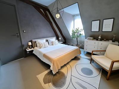 Maison traditionnelle - 166 m² - 5 pièces