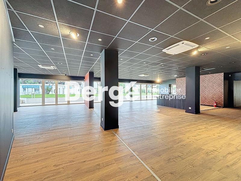 Local commercial - 800 m²