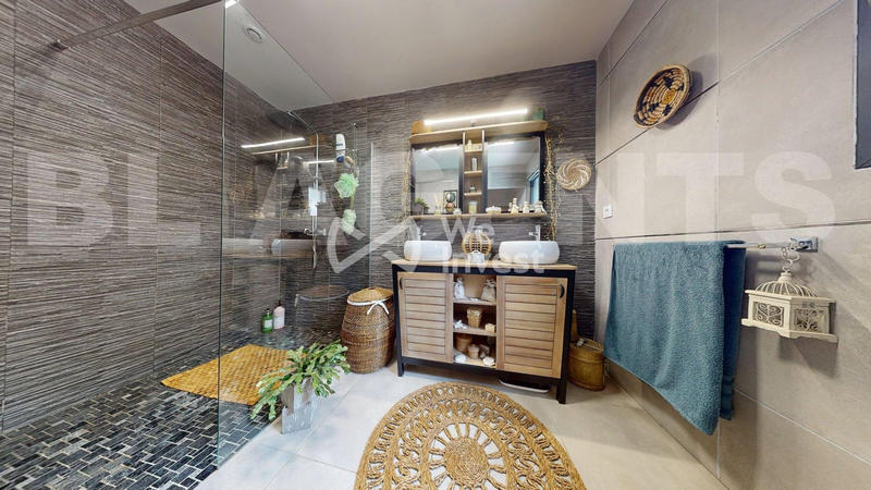 Villa - 190 m² - 7 pièces