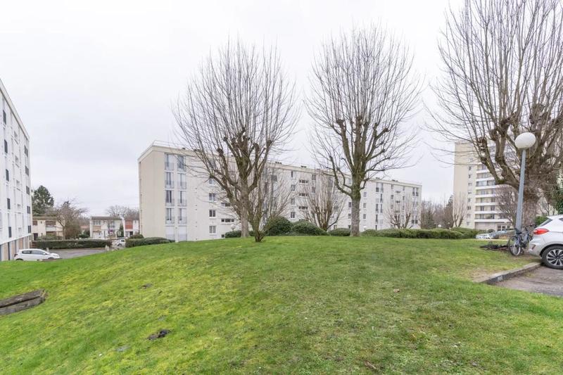 Appartement - 79 m² - 3 pièces