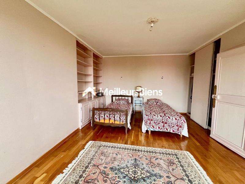 Maison de campagne - 243 m² - 10 pièces