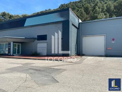 Local d'activité / Entrepôt - 1 200 m²