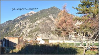 Terrain constructible - 1 309 m²