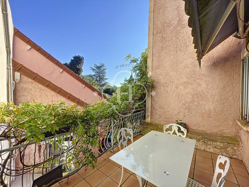 Maison ancienne - 316 m² - 8 pièces