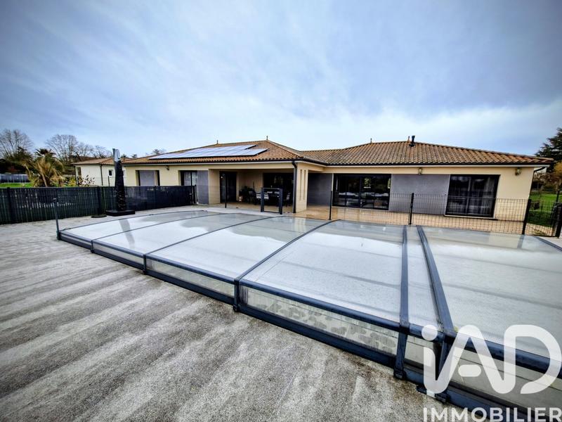 Maison - 182 m² - 5 pièces