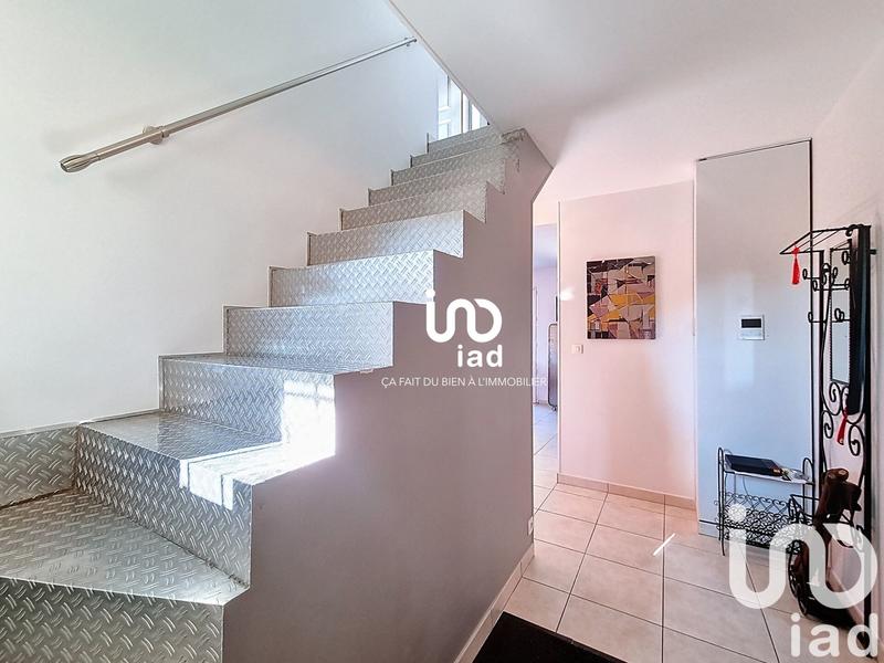 Maison - 217 m² - 9 pièces