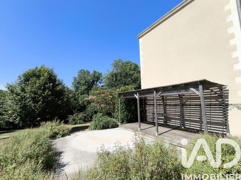 Maison - 232 m² - 10 pièces