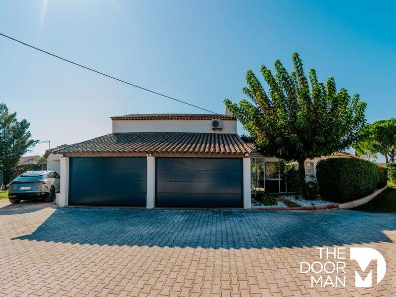 Propriété - 287 m² - 7 pièces