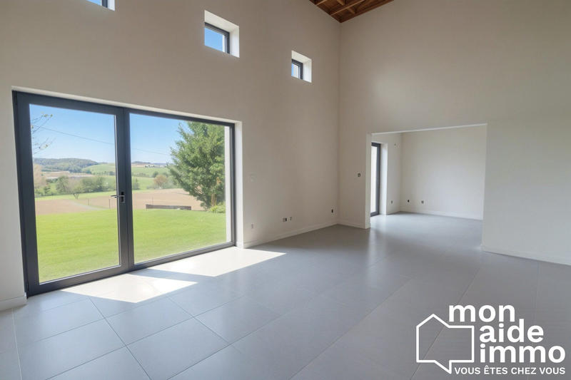 Maison - 600 m² - 9 pièces