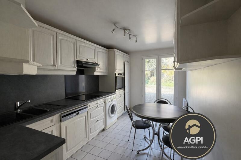 Appartement - 94 m² - 4 pièces