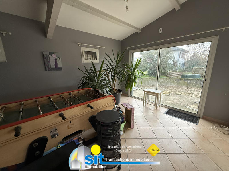 Maison - 192 m² - 7 pièces