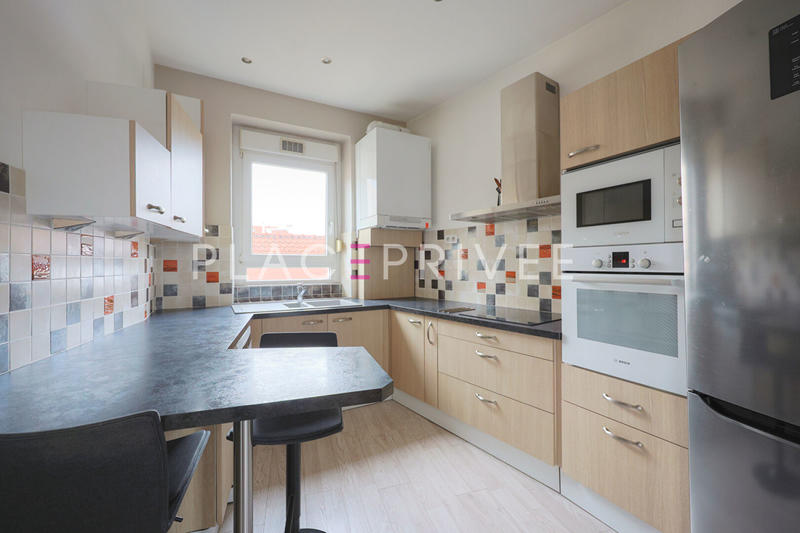 Appartement - 151 m² - 7 pièces