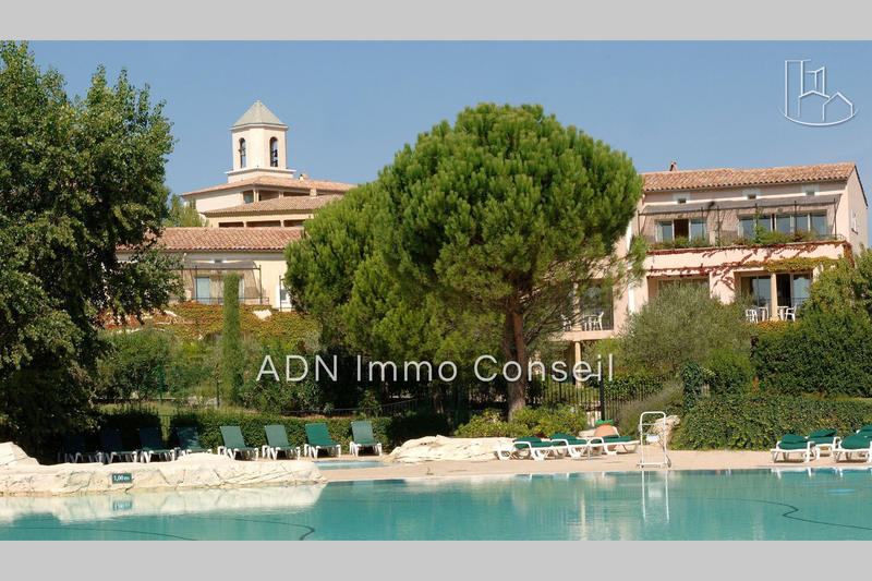 Local commercial - 143 m²