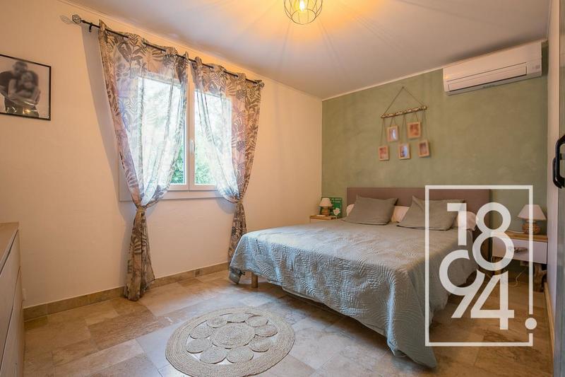 Appartement - 104 m² - 4 pièces