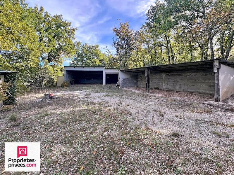 Maison - 210 m² - 7 pièces