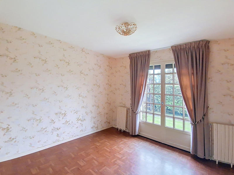 Maison - 104 m² - 7 pièces