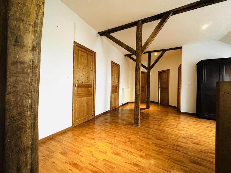 Longère - 225 m² - 8 pièces