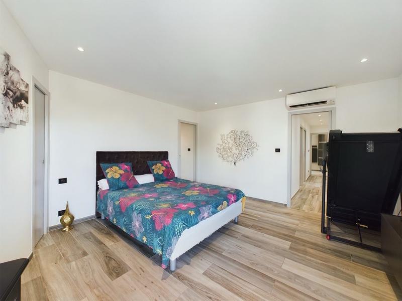 Appartement - 124 m² - 4 pièces