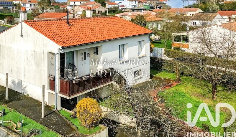 Maison - 102 m² - 6 pièces