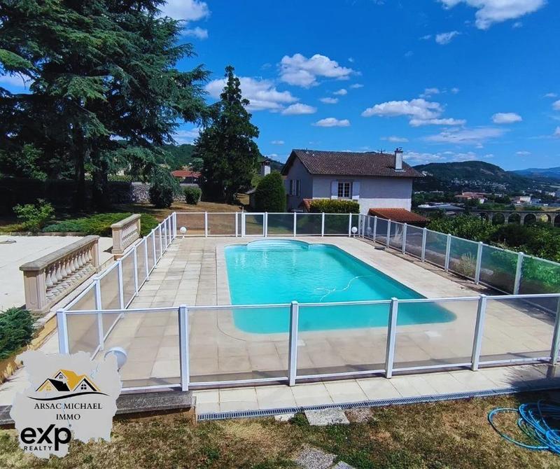 Maison - 259 m² - 7 pièces