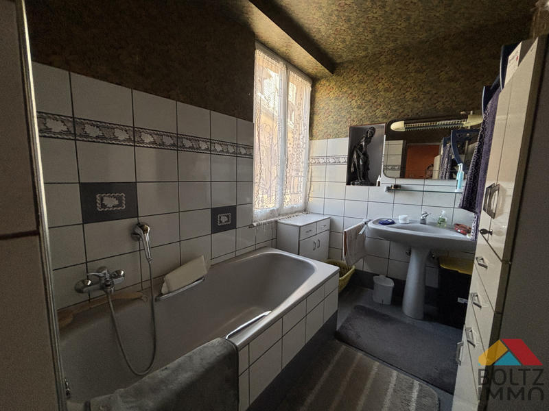 Immeuble - 191 m² - 8 pièces