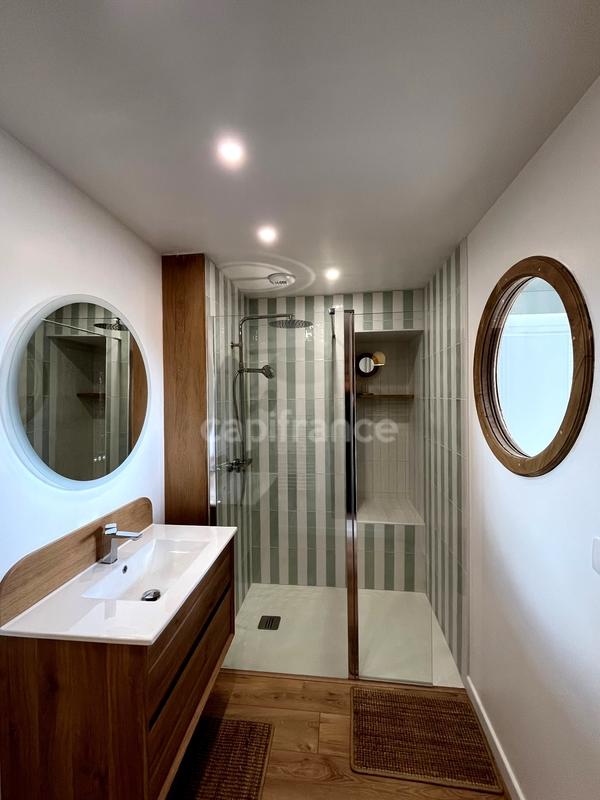 Maison de village - 197 m² - 7 pièces