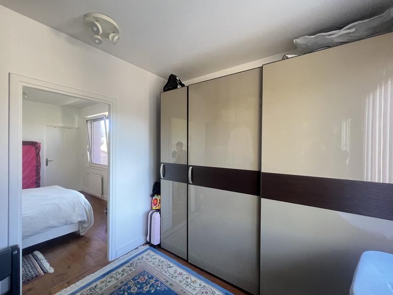 Maison - 250 m² - 6 pièces