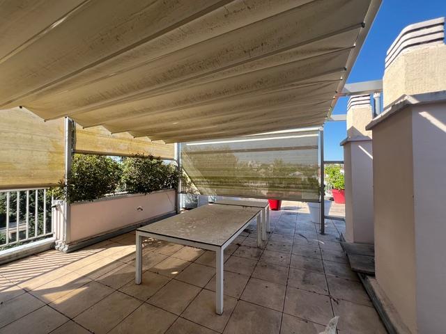 Appartement - 100 m² - 6 pièces