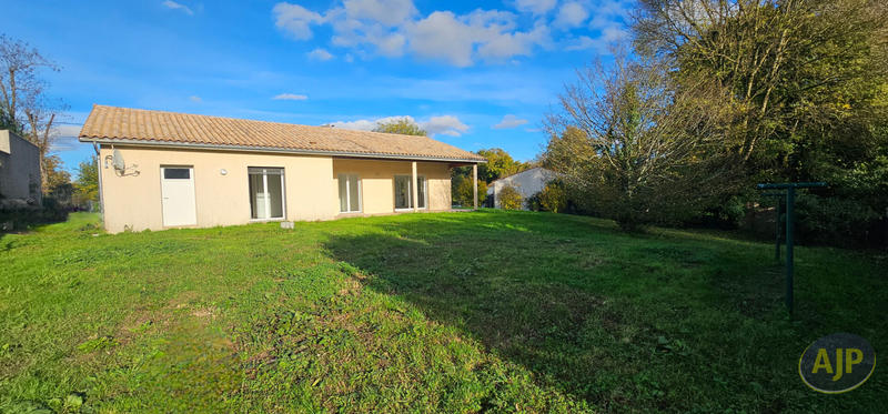 Maison - 104 m² - 4 pièces