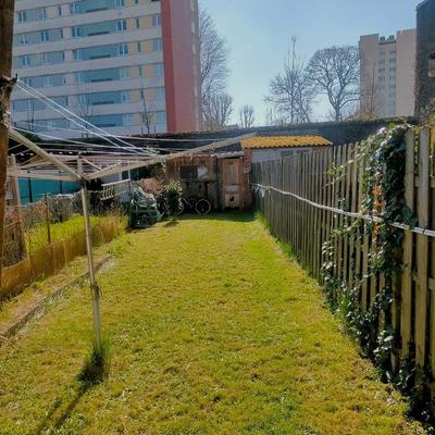 Maison - 85 m² - 5 pièces